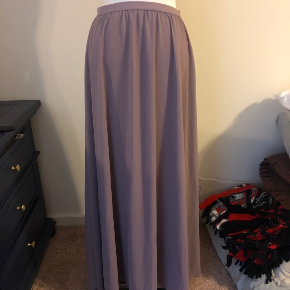 Maxi lined skirt